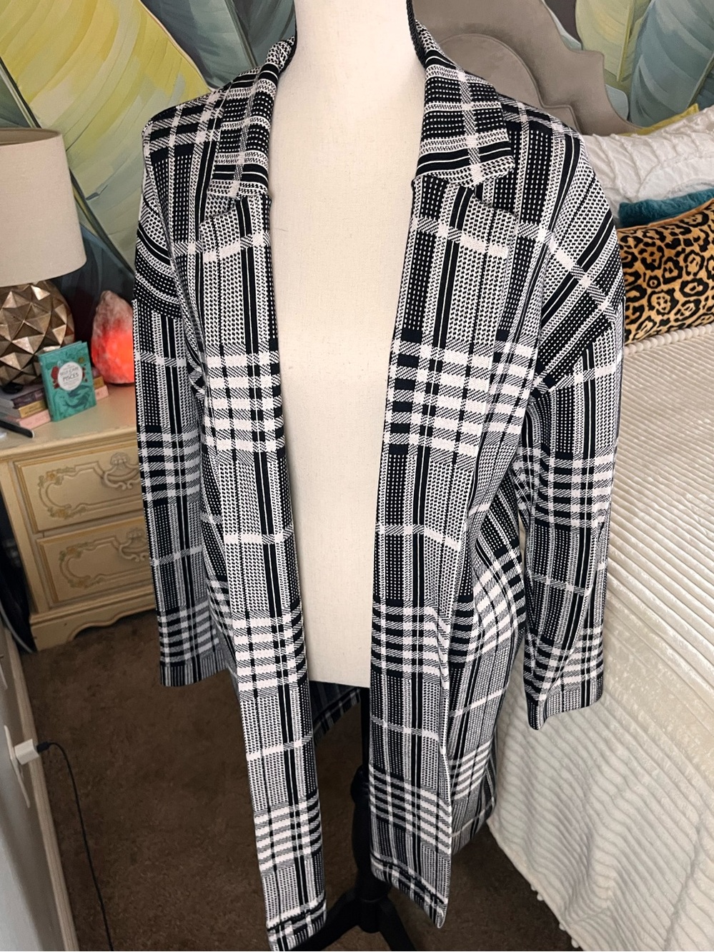 Tahari Black & White Plaid Open-Front Knit Blazer Duster Large NEW